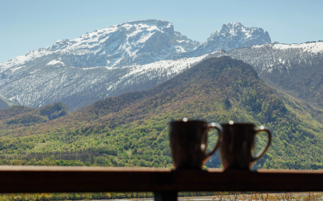 Частный Дом Aura на Интернациональной 106