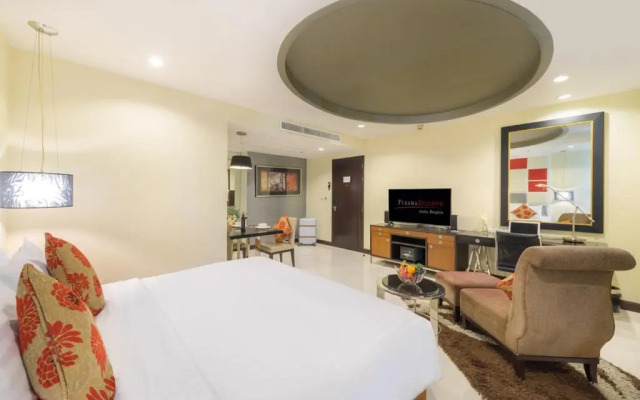 FuramaXclusive Asoke Hotel