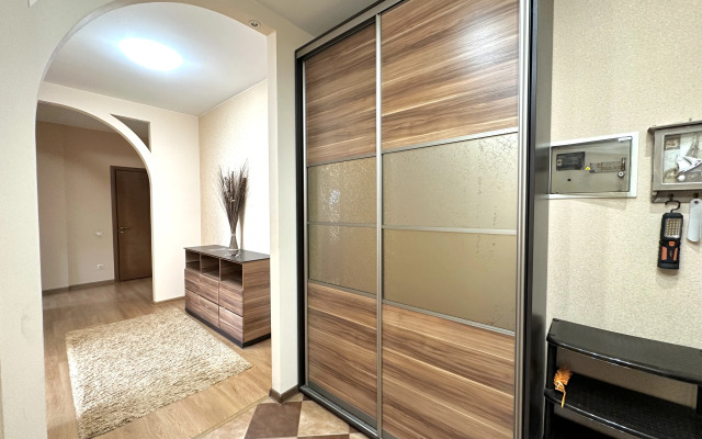 Квартира Просторная 2-к квартира