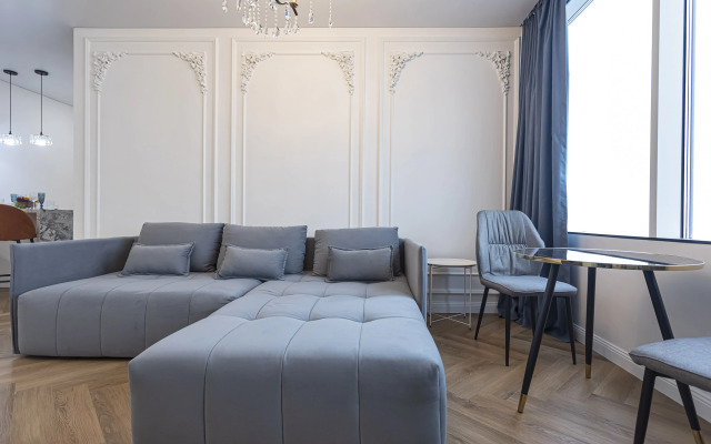 Pervy Posutochny Flat