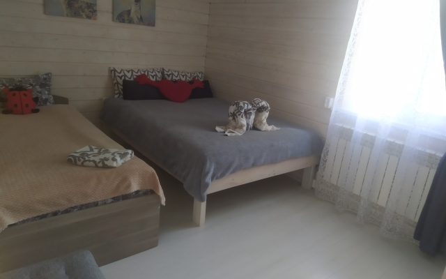 Частный дом Тихий Уголок 1