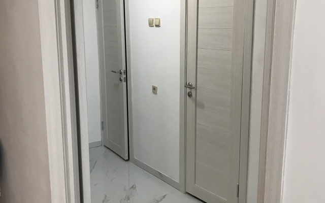 Odnokomnatnaya Na Lavrentyeva 14a Flat