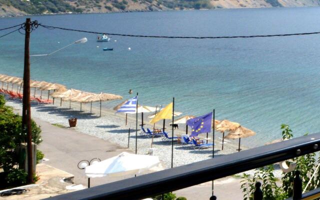Pharos Rooms Hotel
