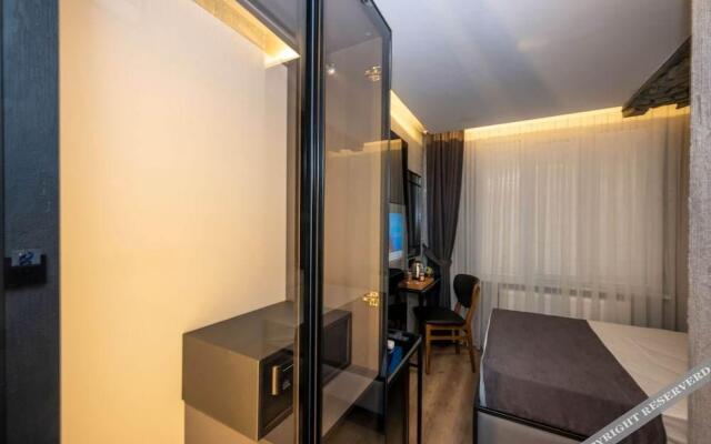 Continental Airport Hotel