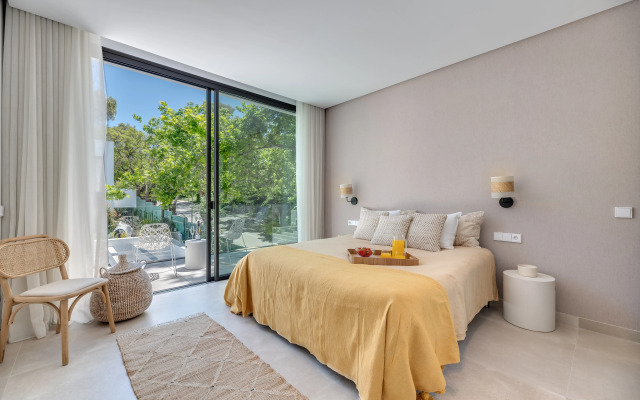 All About Villa Lavanda