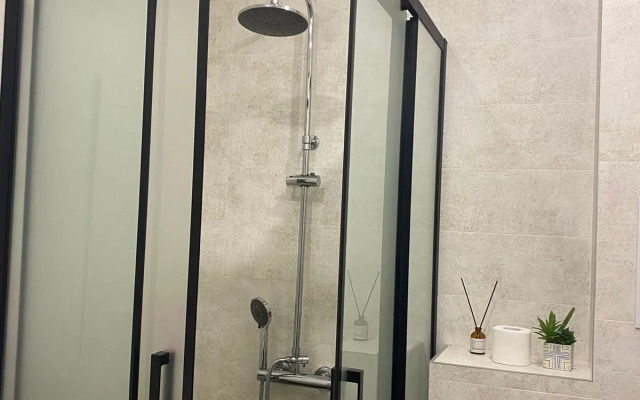 Na Krasnykh Madyyar 31, 6 etazh Apartments