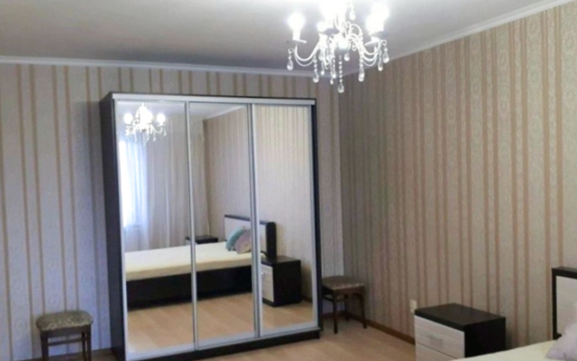 Kvartira Prostornaya Kvartirka Vozle Tsentralnogo Parka Flat