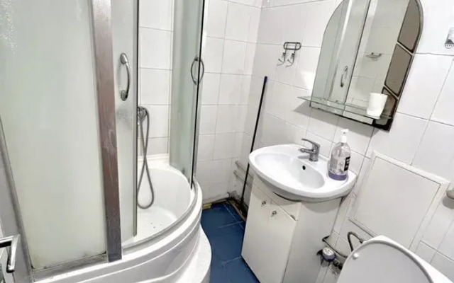 Na Generala Zakharova, 1 Flat