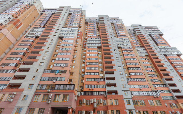 Apartment is cozy with a view of the Volga River along the Soviet Army