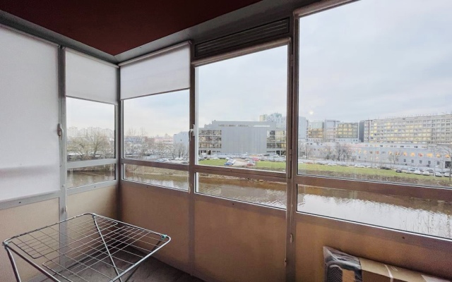 Uyutnaya Studiya ryadom s Ladozhskim Vokzalom Flat