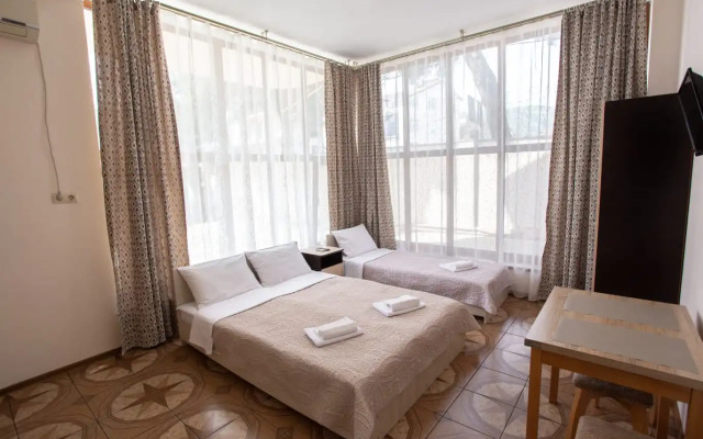 Na Ostrovskogo 52 Guest house