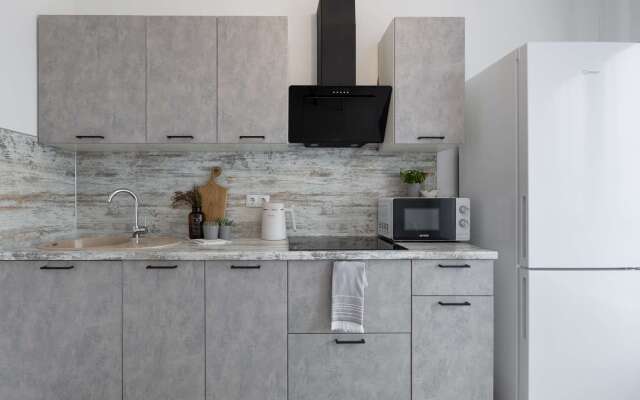 Happy House Lyublinskaya 80K3 Apartments