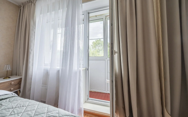 Apartamenty trehkomnatnye v 4km ot Kremla Sova-Dom