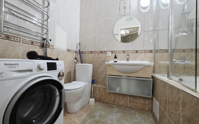 Tsentr Nursaya 3-Kh Komnatnye Apartments