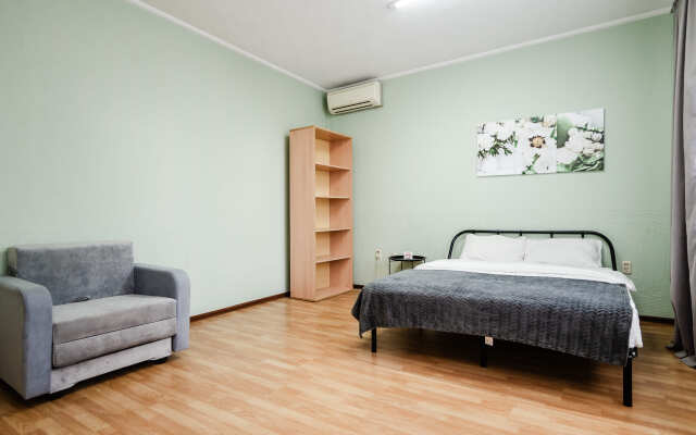 Dom S Basseynom I Saunoy V Khimkakh Starbeevo Private House