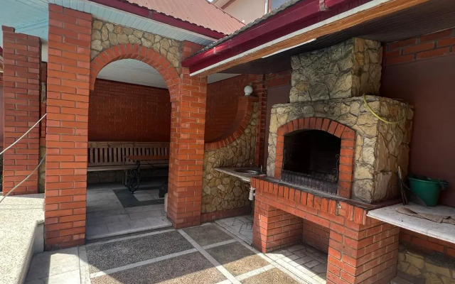 Kurortniy Guest House