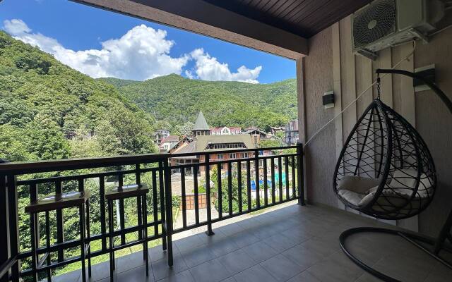 More kvartir s vidom na gory Apartments