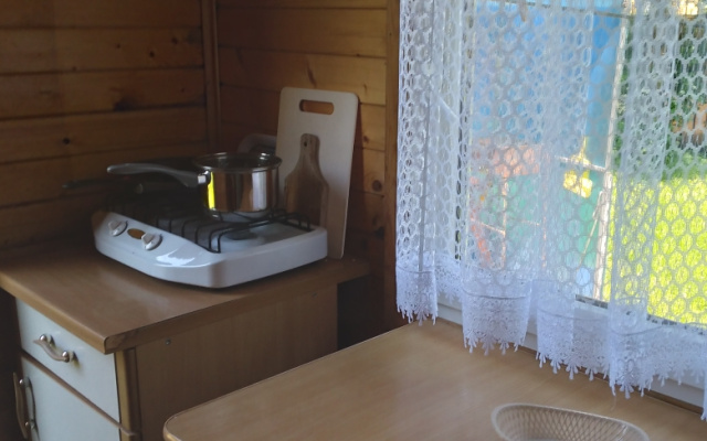 Частный дом 17м на участке 8 соток