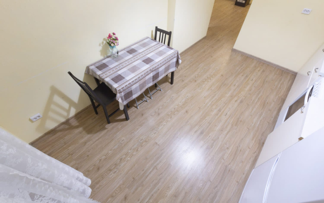 Na Latysheva 3e/1 Flat