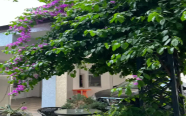 Отель Козата