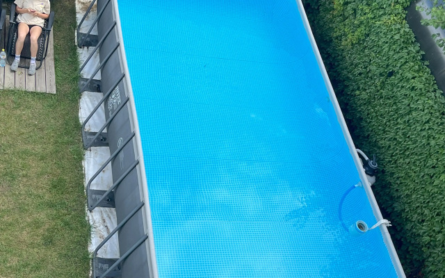 Yakor Guest House