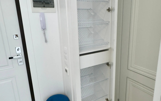 Flat U Morya Zhk grin Seyl 2