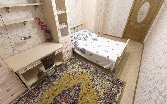 Na Pereulke Ostrovskogo 22 Flat