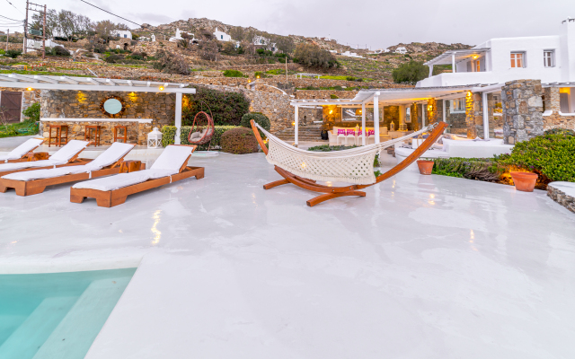 The Golden Beach Villa