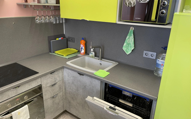 Апартаменты Дизайнерская квартира  на 1 этаже