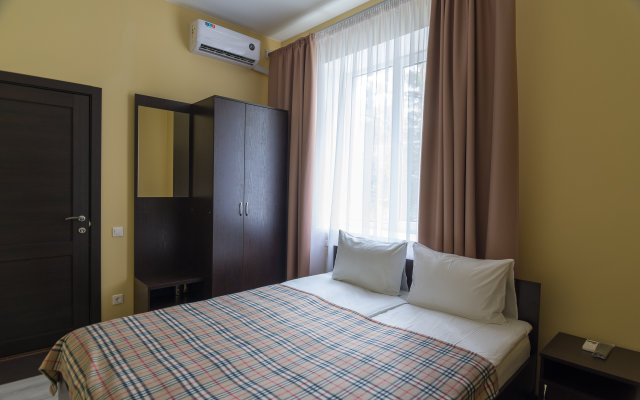 Domus Hotel
