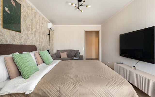 V Rybnoy Derevne Flat
