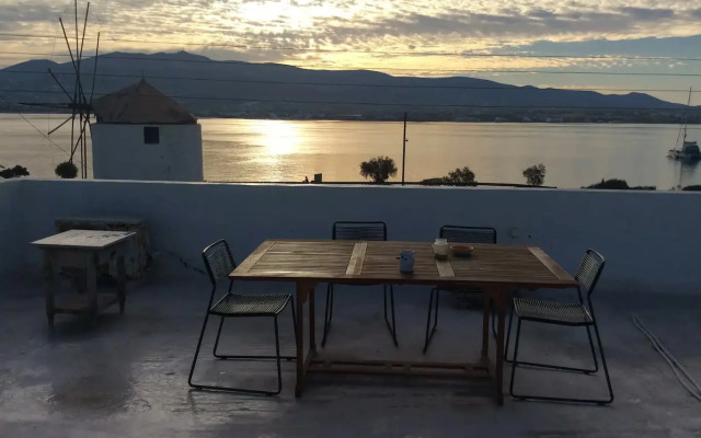 Windmill Rooms Hotel