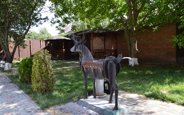 Апартаменты с сезонным бассейном на закрытой территории