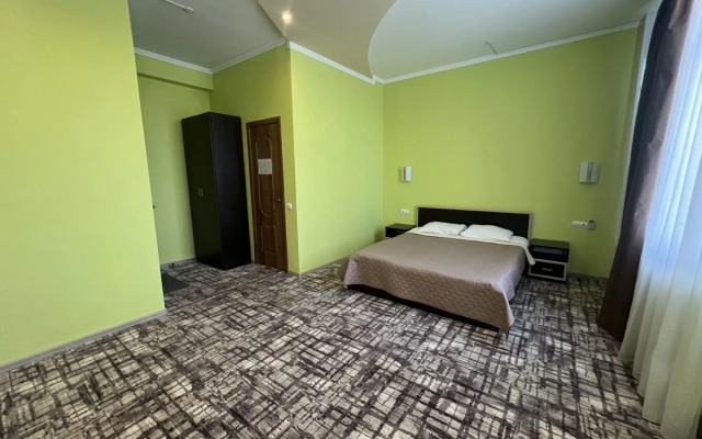 Yuzhnyij Dvorik Mini-Hotel