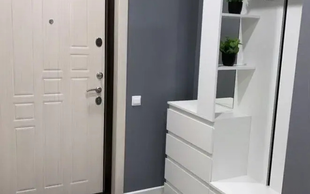 2-kh Komnatnaya V Novom Zhk Surikova Flat