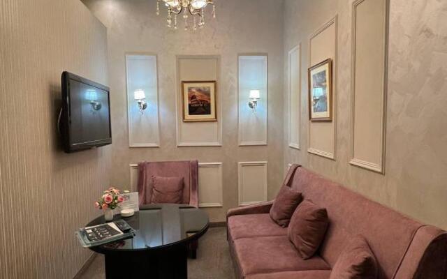 Roma Yerevan & Tours Hotel