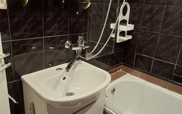 Uyutnaya Kvartira V Tsentre Petrozavodska Na Ulitse Chernyakhovskogo Flat