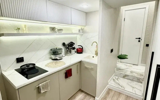 Studiya Na Chetverykh Apartments