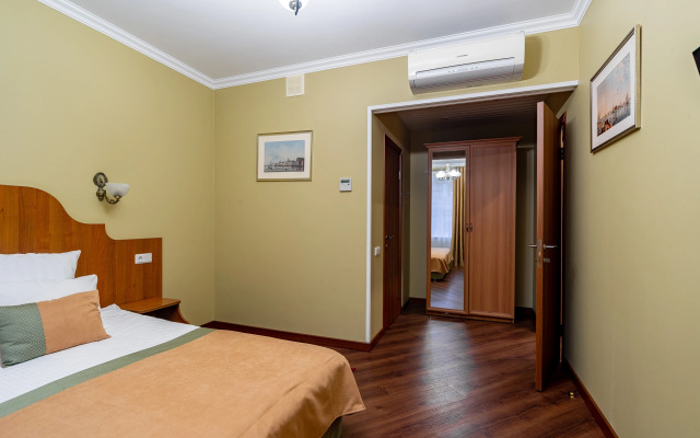 Квартира классическая евро-двухкомнатная на Столярном переулке