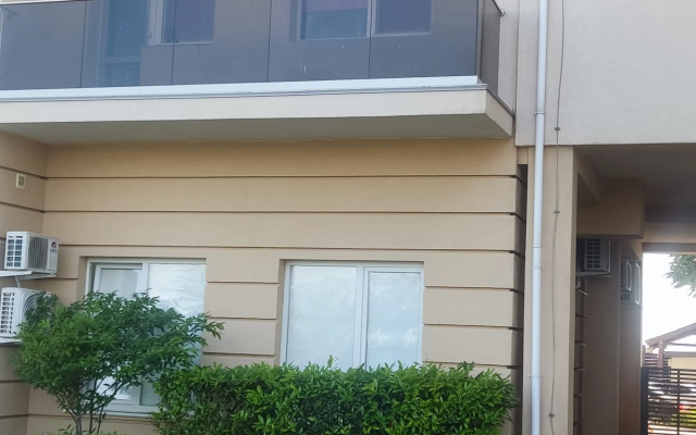 Апартаменты Золотые пески Евпатория