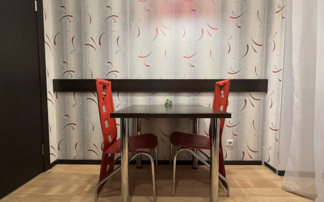 Квартира Тут Хорошо Сурикова 53а  1