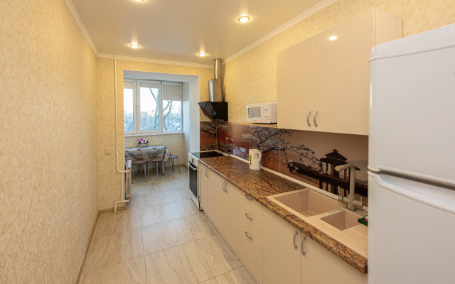 Квартира 3 комнатная квартира улица Республики,92