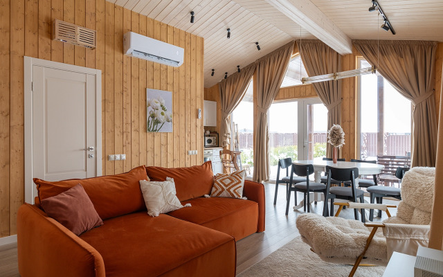 Частный дом Уютный домик вдали от шумного города