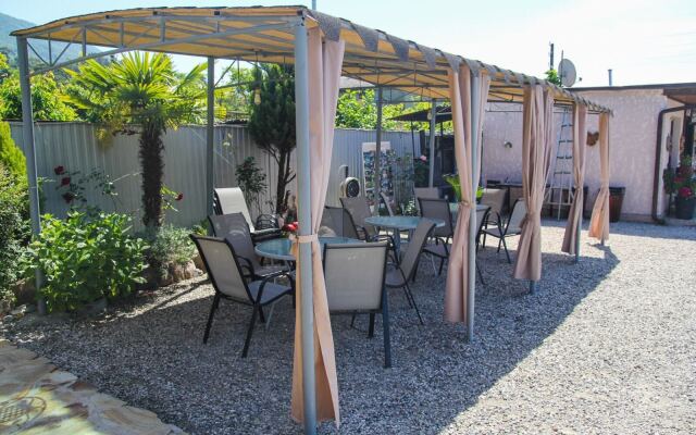 Gelios Guest House