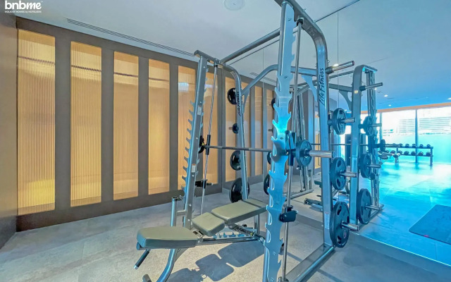 Bnbme, Opera Grand 2 BDR Apartments