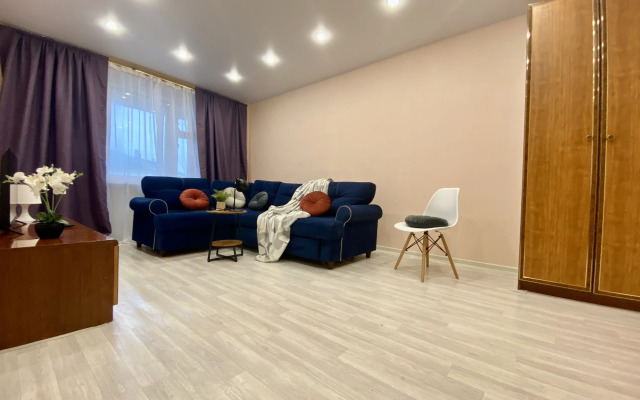 U Bashni - Kvartira 52 M2 Flat