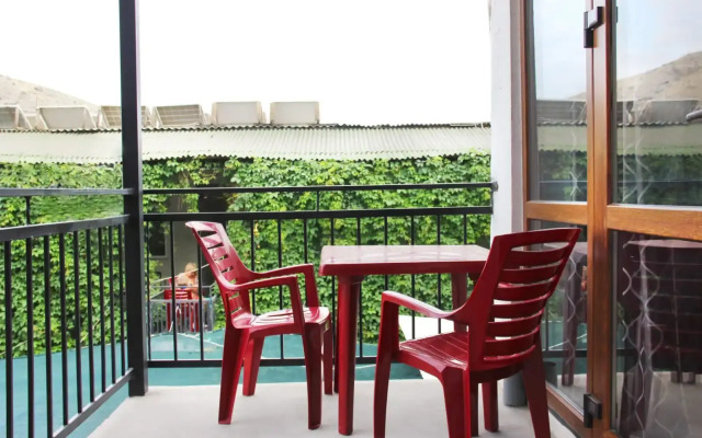 Adile Guest House