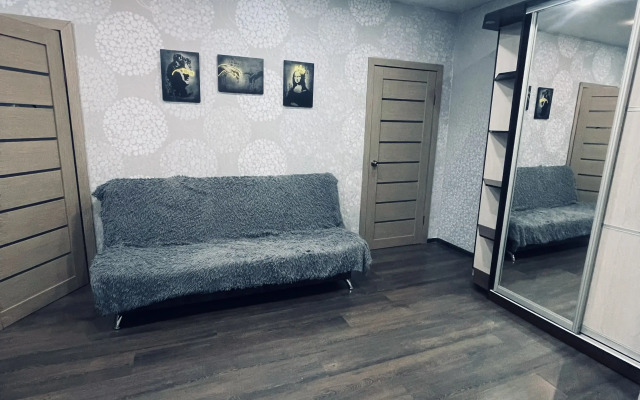 Квартира 2-к Макаренко 24