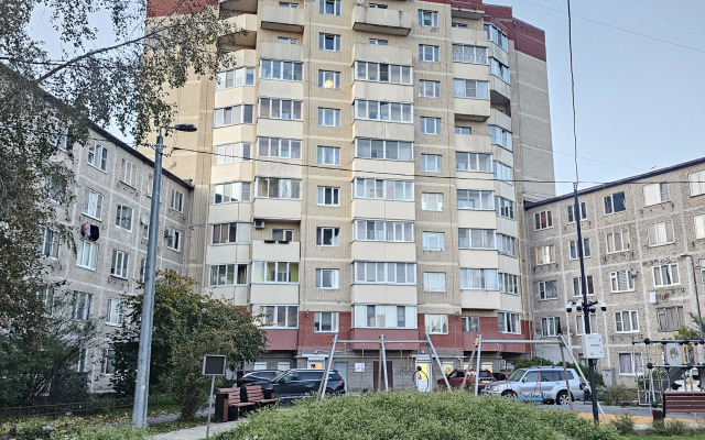 Квартира просторная двухкомнатная