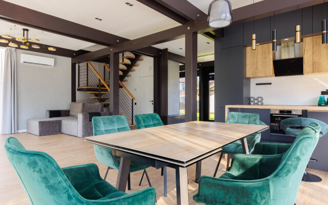 Гостевой Дом Дом с Панорамным Видом на Лес